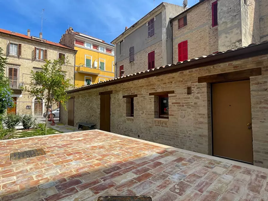 Immagine 2 di Casa indipendente in vendita  in Via Degli Orti a San Benedetto Del Tronto