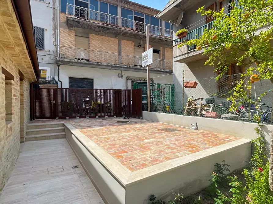 Immagine 8 di Casa indipendente in vendita  in Via Degli Orti a San Benedetto Del Tronto