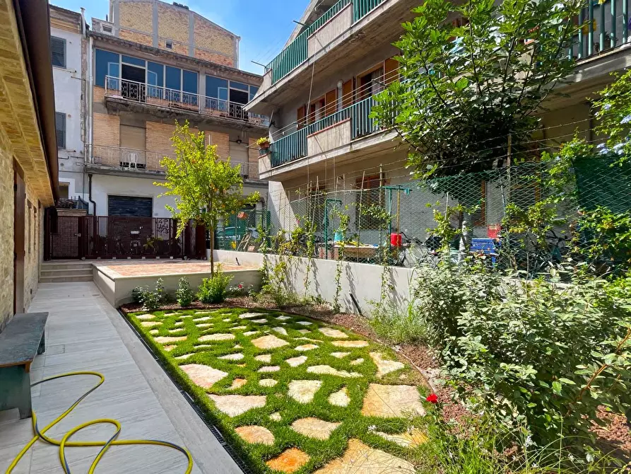 Immagine 9 di Casa indipendente in vendita  in Via Degli Orti a San Benedetto Del Tronto