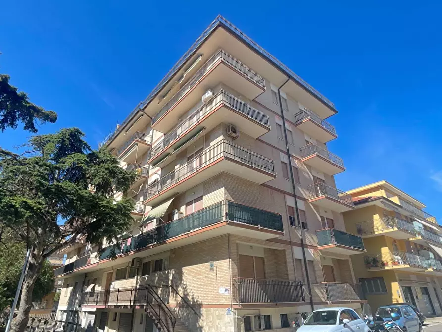 Immagine 1 di Appartamento in vendita  in Via Indipendenza a San Benedetto Del Tronto