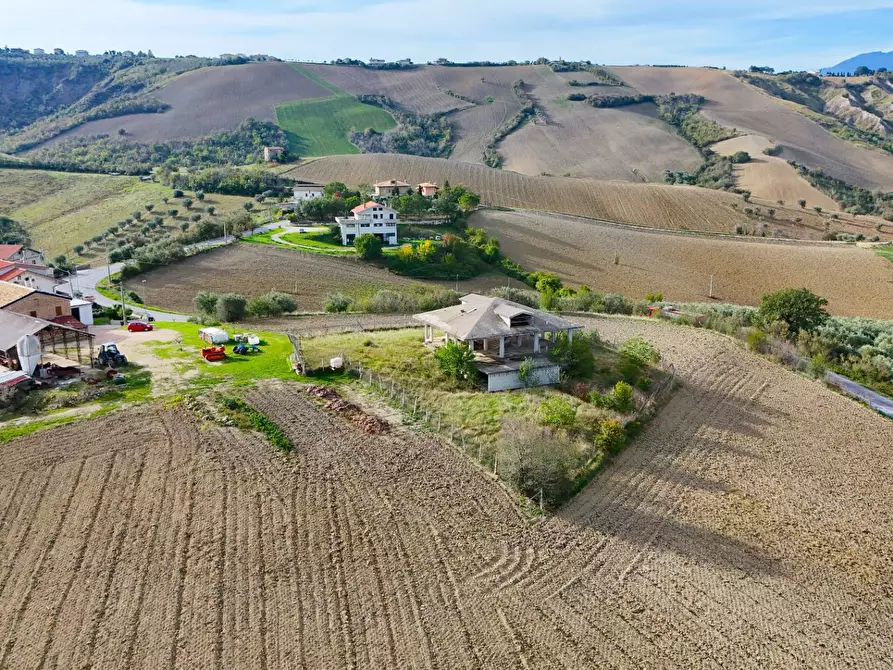 Immagine 20 di Villa in vendita  in Contrada Tronto (zona San Martino ) a Ancarano