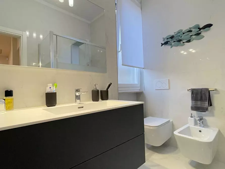 Immagine 20 di Appartamento in vendita  in Via Curzi a San Benedetto Del Tronto