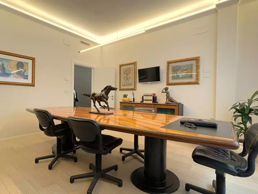 Immagine 26 di Appartamento in vendita  in Via Curzi a San Benedetto Del Tronto