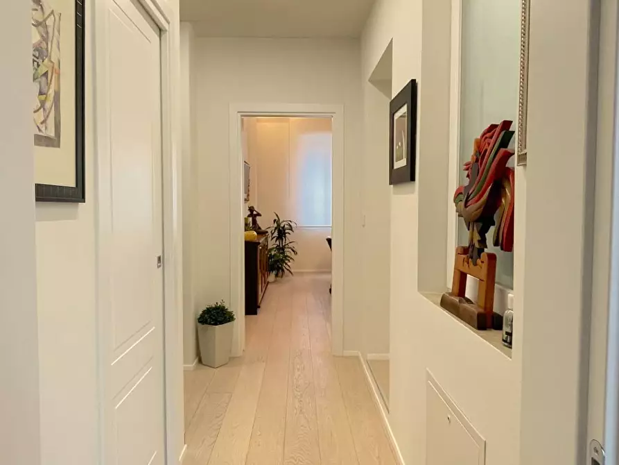 Immagine 30 di Appartamento in vendita  in Via Curzi a San Benedetto Del Tronto