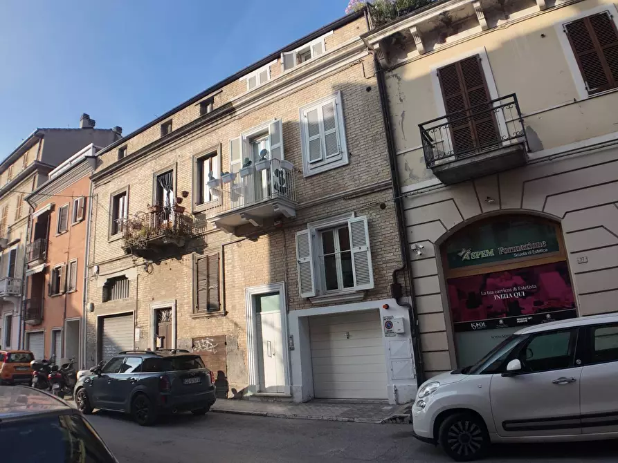 Immagine 1 di Casa indipendente in vendita  in Via Roma a San Benedetto Del Tronto