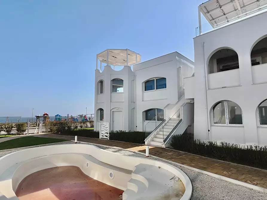 Immagine 28 di Villa in vendita  in Via Litoranea - Complesso Costa Conero a Numana