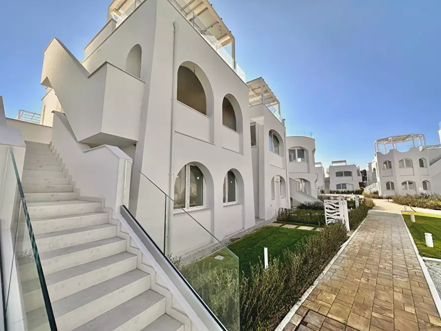 Immagine 21 di Villa in vendita  in Via Litoranea - Complesso Costa Conero a Numana