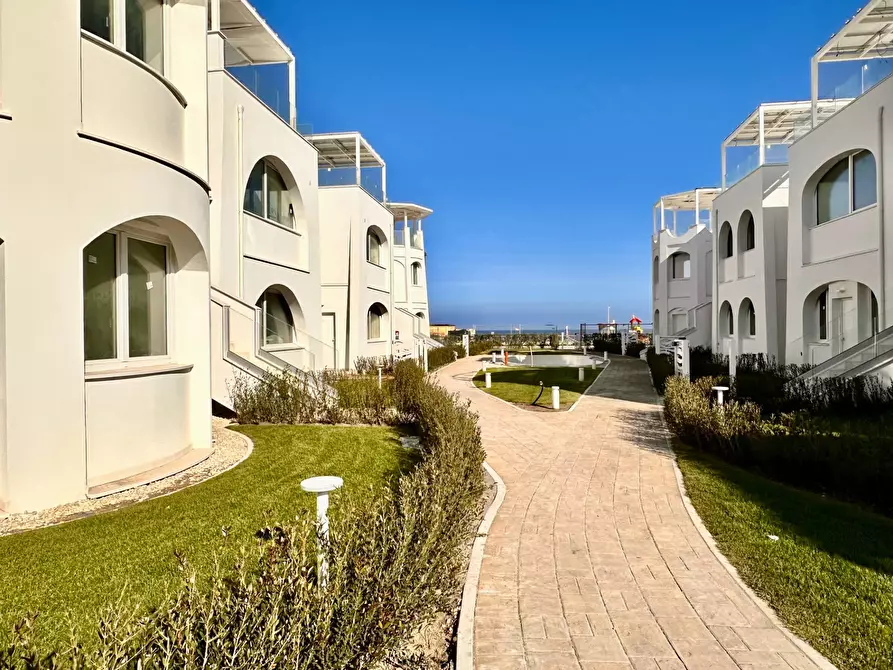 Immagine 26 di Villa in vendita  in Via Litoranea - Complesso Costa Conero a Numana