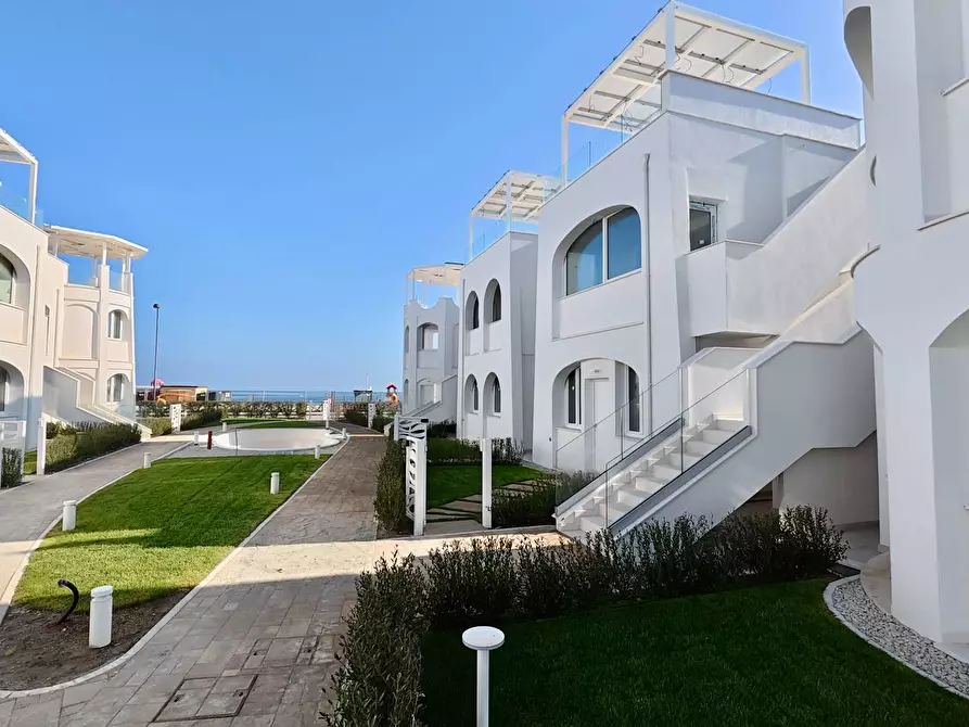 Immagine 27 di Appartamento in vendita  in Via Litoranea - Complesso Costa Conero a Numana