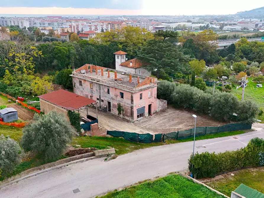 Immagine 1 di Casa indipendente in vendita  in Via Molveno a San Benedetto Del Tronto