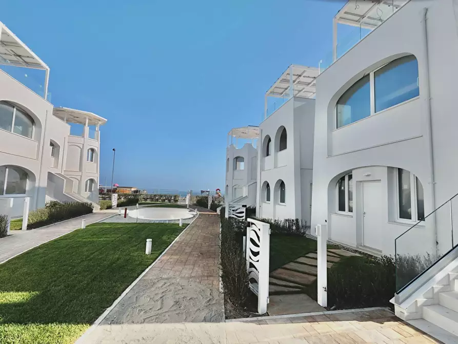 Immagine 23 di Appartamento in vendita  in Via Litoranea - Complesso Costa Conero a Numana