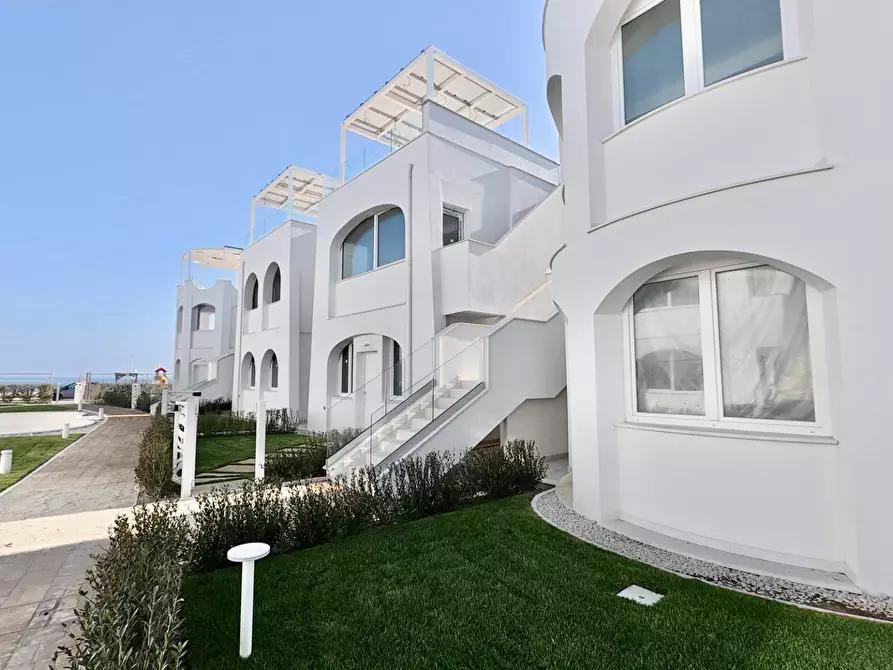 Immagine 26 di Appartamento in vendita  in Via Litoranea - Complesso Costa Conero a Numana