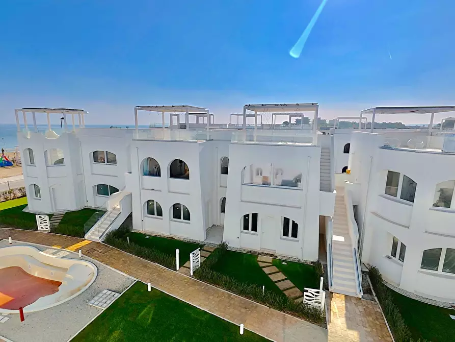 Immagine 29 di Appartamento in vendita  in Via Litoranea - Complesso Costa Conero a Numana