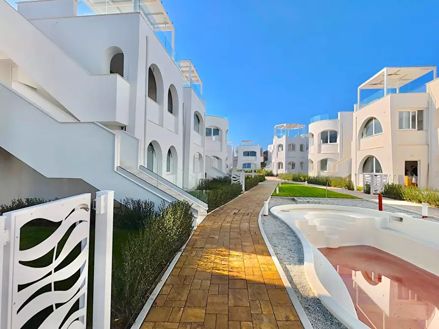 Immagine 17 di Appartamento in vendita  in Via Litoranea - Complesso Costa Conero a Numana