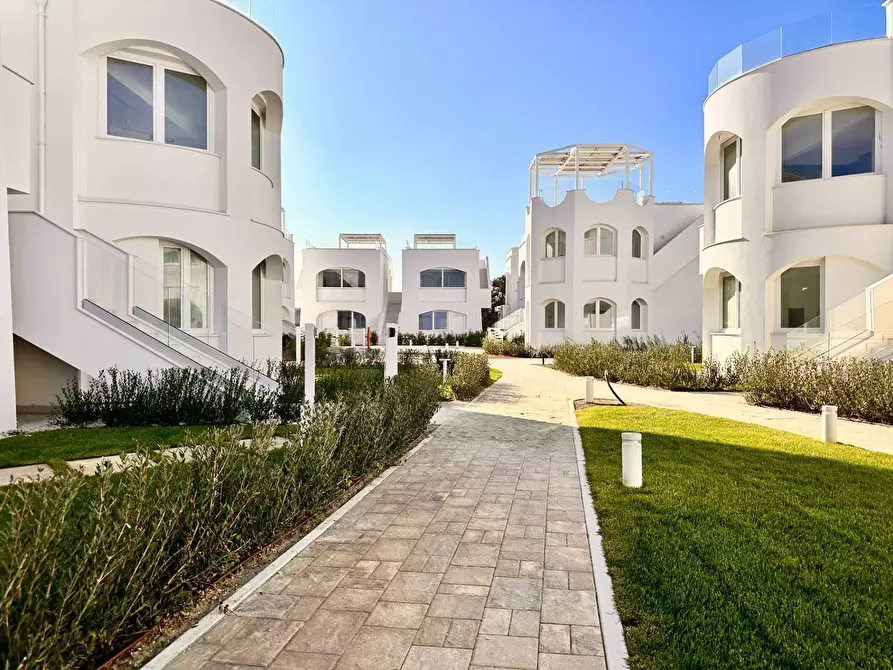 Immagine 18 di Appartamento in vendita  in Via Litoranea - Complesso Costa Conero a Numana