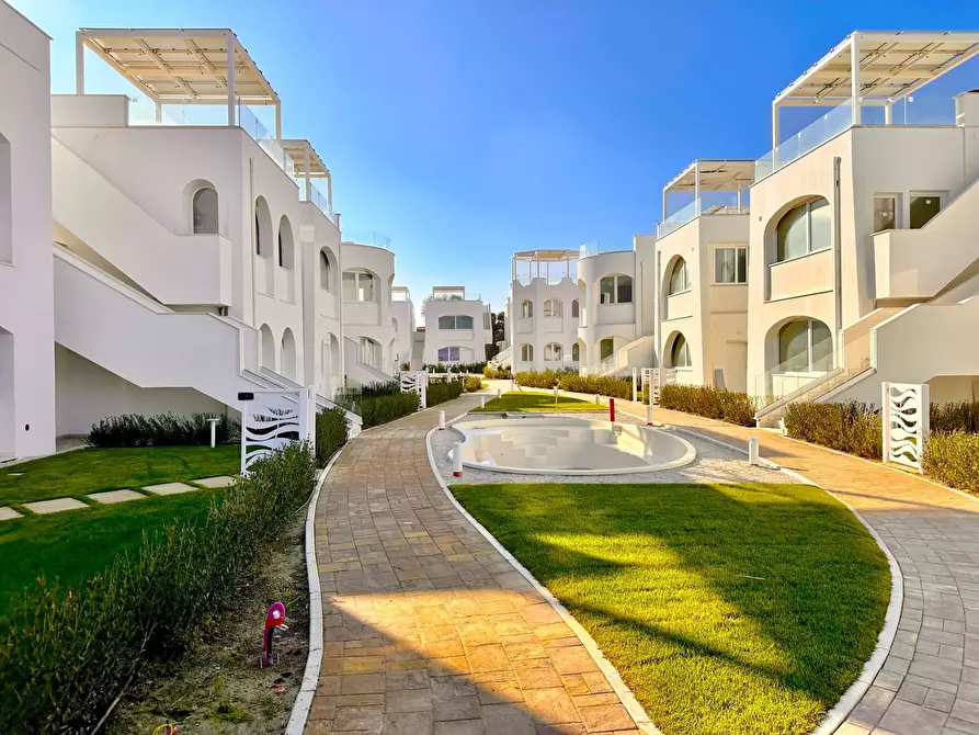 Immagine 25 di Appartamento in vendita  in Via Litoranea - Complesso Costa Conero a Numana