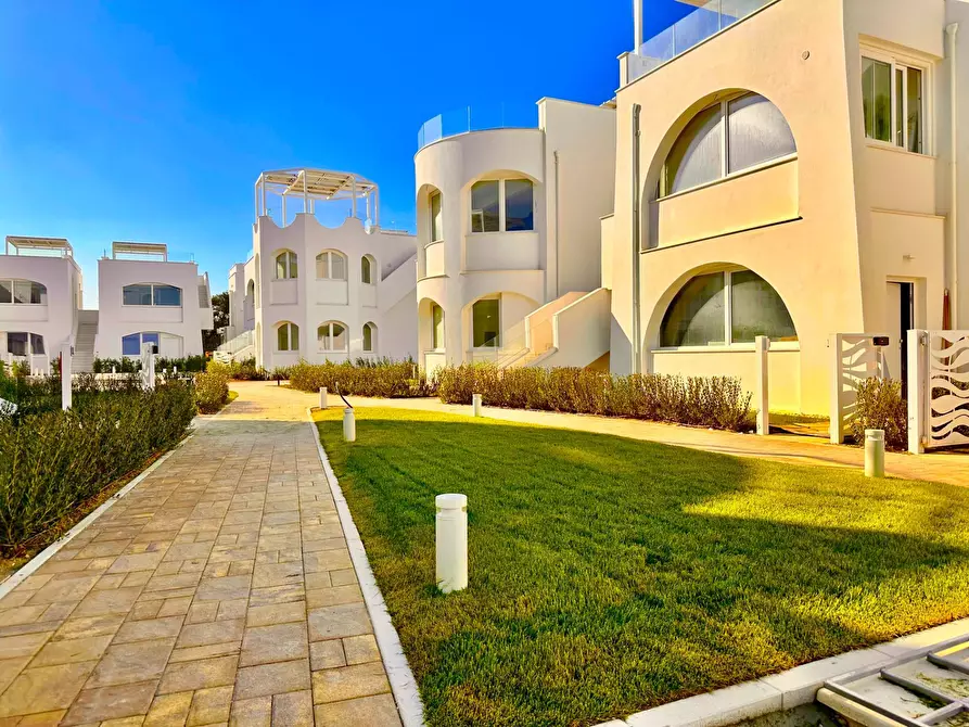 Immagine 26 di Appartamento in vendita  in Via Litoranea - Complesso Costa Conero a Numana