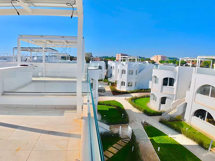 Immagine 30 di Appartamento in vendita  in Via Litoranea - Complesso Costa Conero a Numana