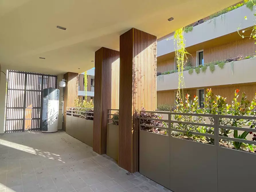 Immagine 19 di Appartamento in vendita  in Via Formentini a San Benedetto Del Tronto