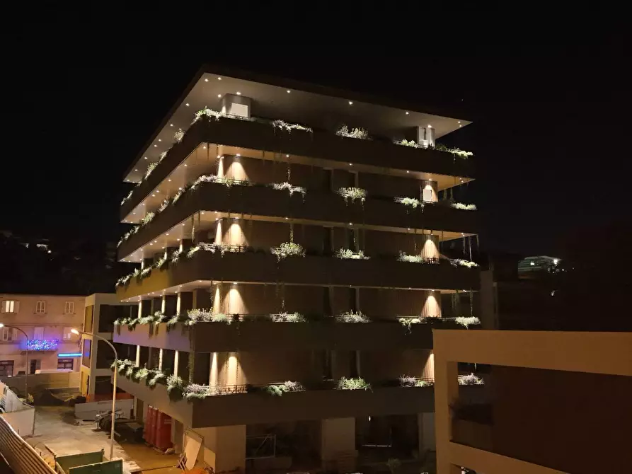 Immagine 23 di Appartamento in vendita  in Via Formentini a San Benedetto Del Tronto