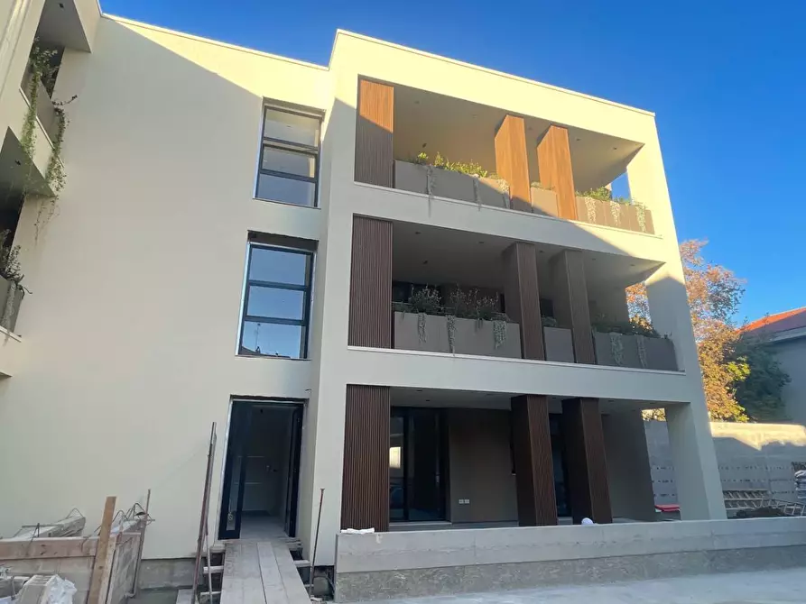 Immagine 30 di Appartamento in vendita  in Via Formentini a San Benedetto Del Tronto