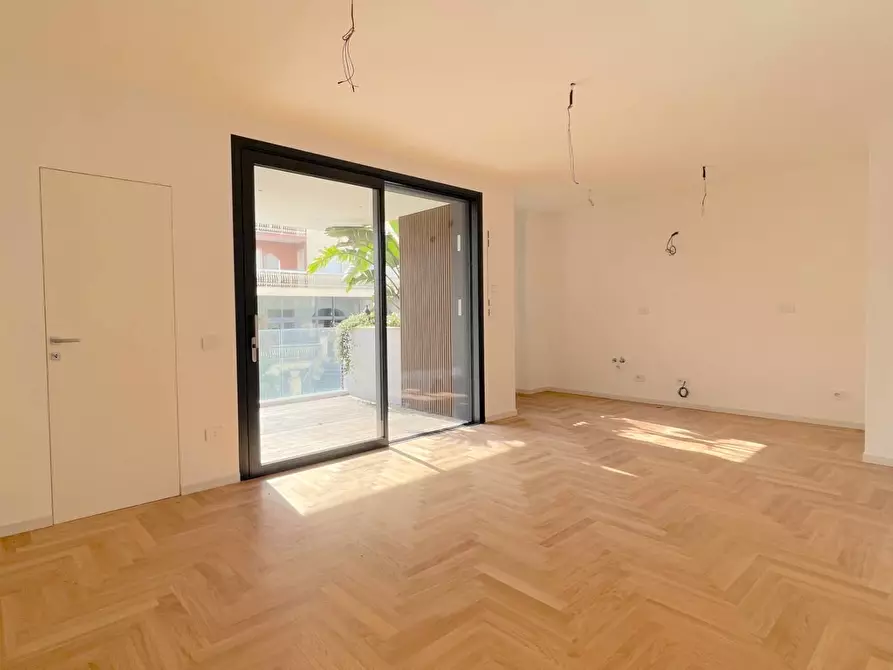 Immagine 12 di Appartamento in vendita  in Via Ponchielli a San Benedetto Del Tronto