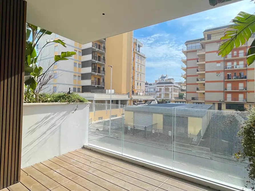 Immagine 21 di Appartamento in vendita  in Via Ponchielli a San Benedetto Del Tronto