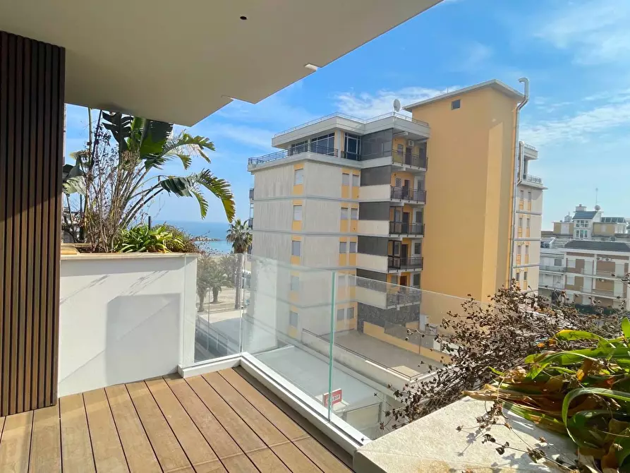 Immagine 23 di Appartamento in vendita  in Via Ponchielli a San Benedetto Del Tronto