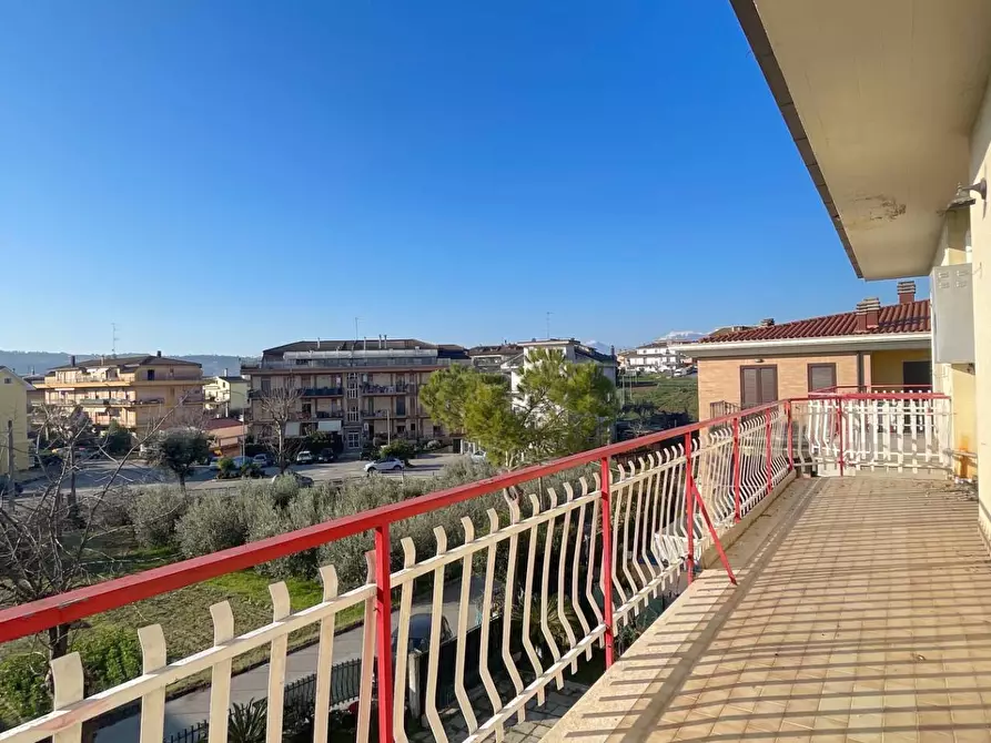 Immagine 7 di Appartamento in vendita  in Via delle Rose a Monteprandone