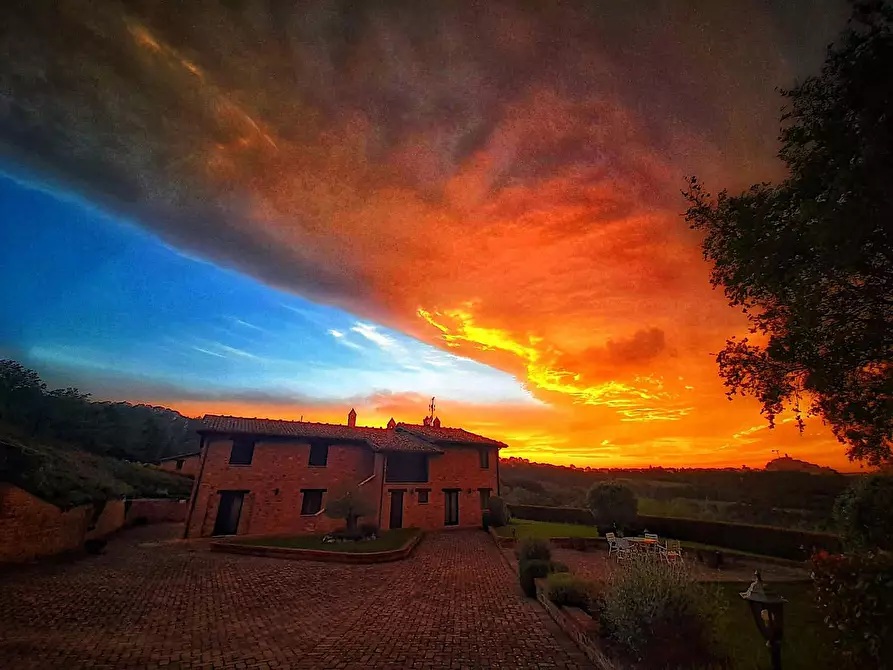 Immagine 9 di Rustico / casale in vendita  in Contrada Lame a Force