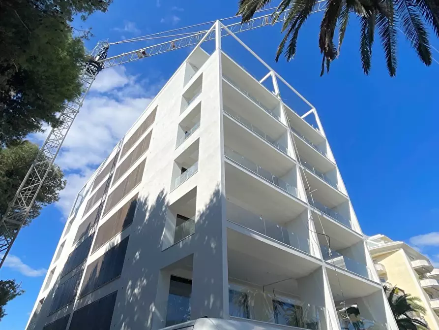 Immagine 13 di Appartamento in vendita  in Viale Bruno Buozzi a San Benedetto Del Tronto