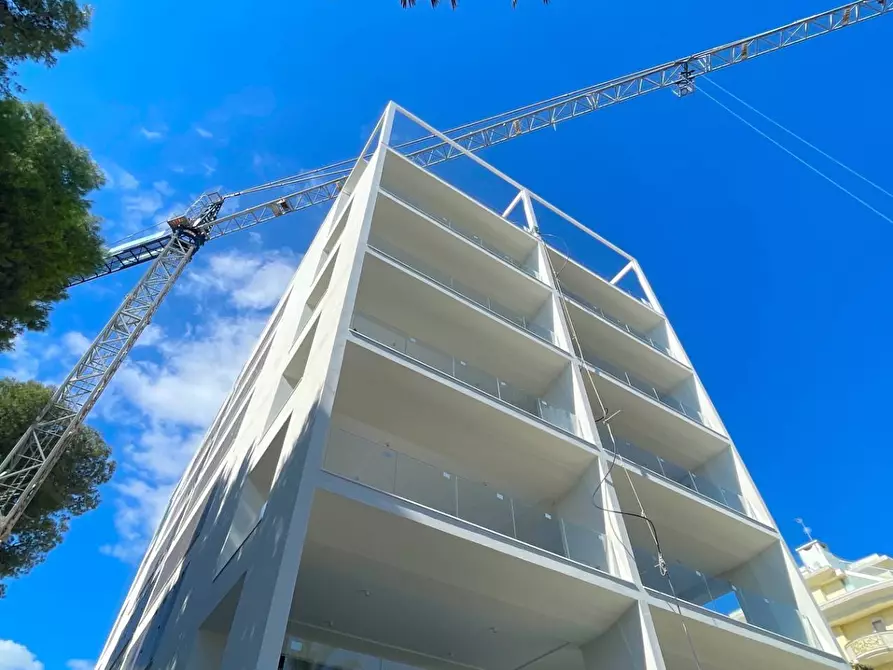 Immagine 1 di Appartamento in vendita  in Viale Bruno Buozzi a San Benedetto Del Tronto