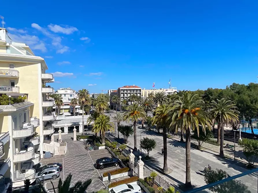 Immagine 3 di Appartamento in vendita  in Viale Bruno Buozzi a San Benedetto Del Tronto