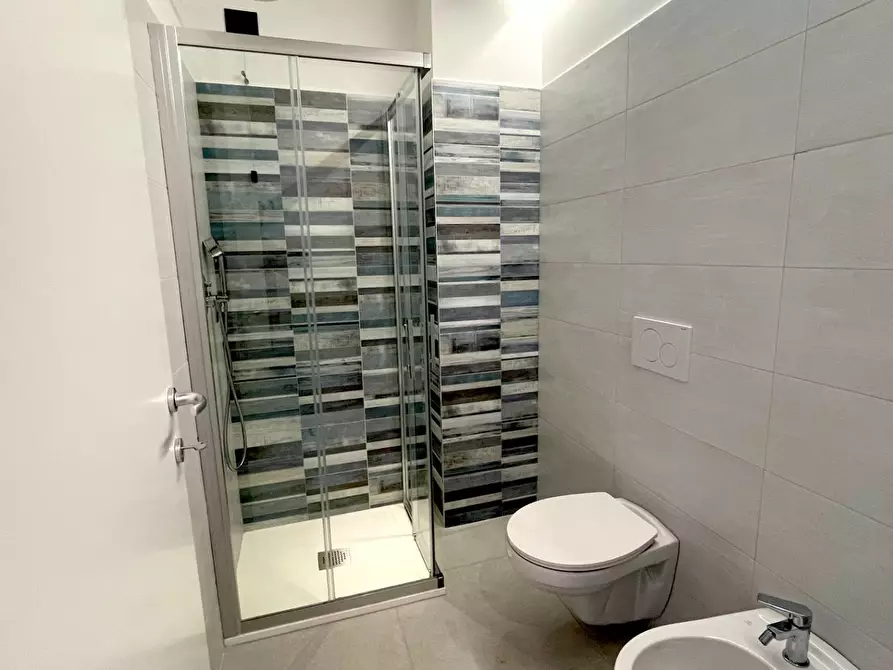 Immagine 10 di Appartamento in vendita  in Via Silvio Pellico a San Benedetto Del Tronto