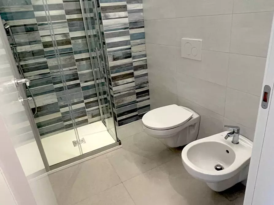 Immagine 11 di Appartamento in vendita  in Via Silvio Pellico a San Benedetto Del Tronto