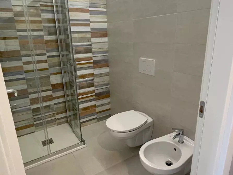 Immagine 8 di Appartamento in vendita  in Via Silvio Pellico a San Benedetto Del Tronto