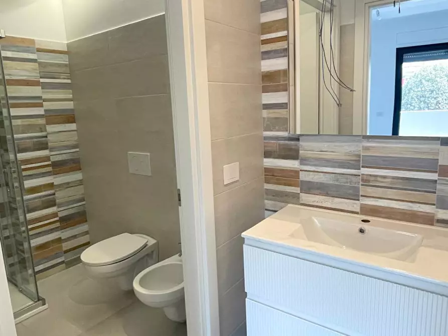 Immagine 9 di Appartamento in vendita  in Via Silvio Pellico a San Benedetto Del Tronto