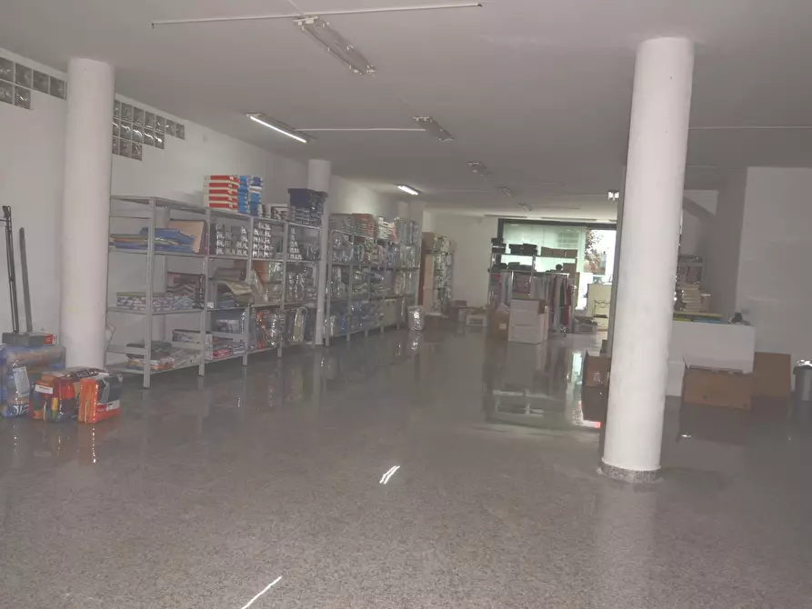Immagine 5 di Locale commerciale in vendita  in Corso Mazzini a San Benedetto Del Tronto