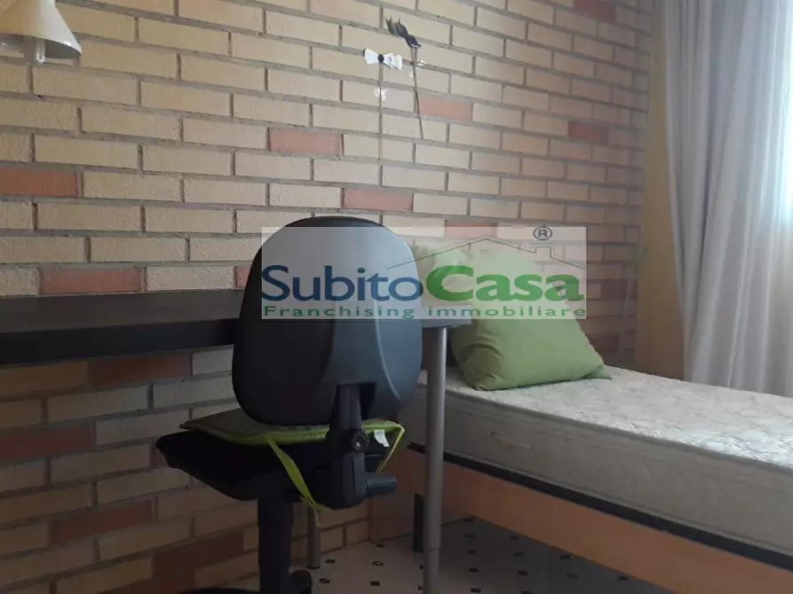 Immagine 14 di Appartamento in affitto  in Via Aldo Moro a Chieti