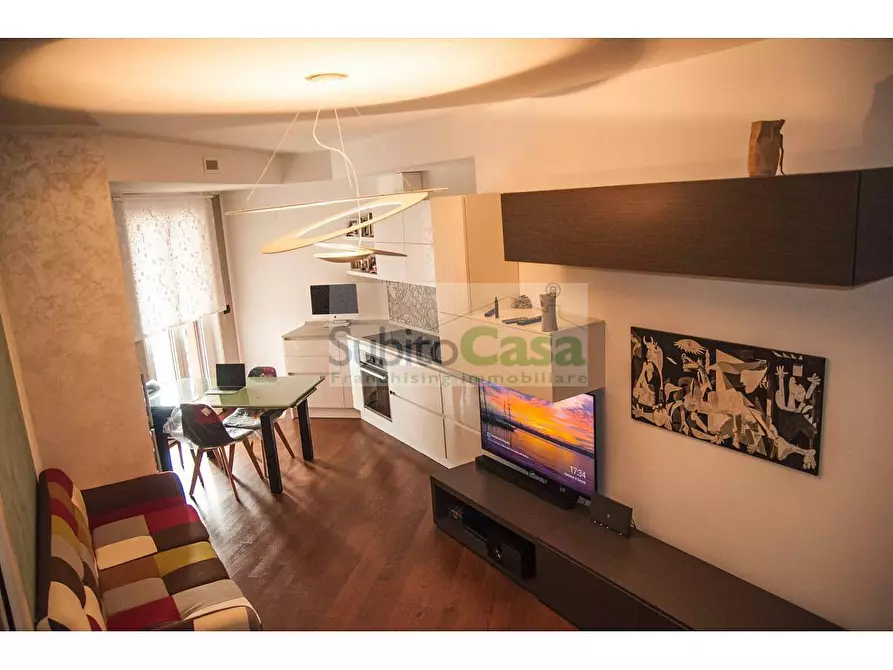 Immagine 1 di Appartamento in affitto  in Piazzale Marconi a Chieti