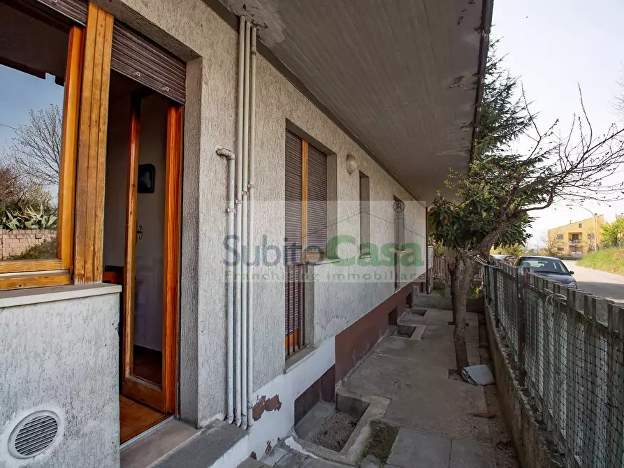 Immagine 5 di Appartamento in vendita  in Via Dei Frentani a Chieti