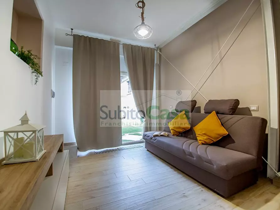 Immagine 25 di Villa in affitto  in Via B. Croce a Chieti