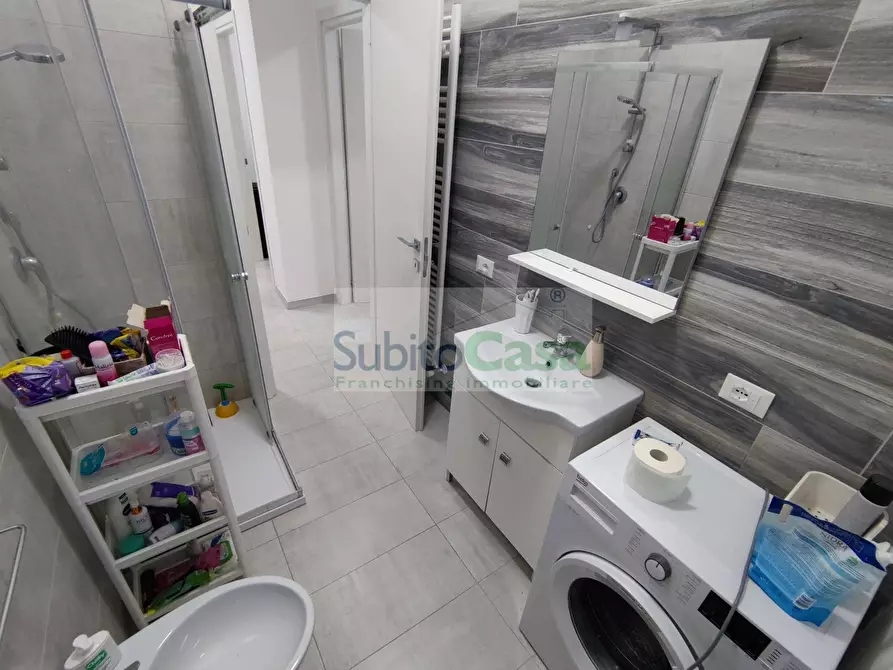 Immagine 18 di Camera in affitto  in Via De Virgiliis a Chieti