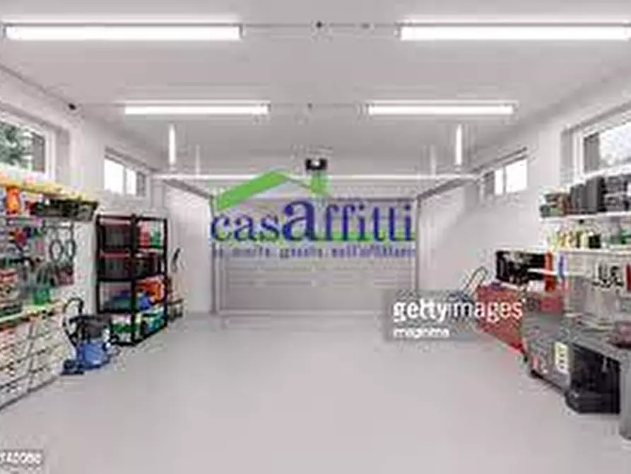Immagine 18 di Box auto in affitto  in Via Papa Giovanni Paolo ii a Chieti