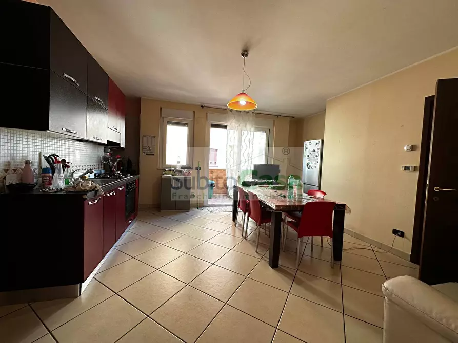 Immagine 3 di Appartamento in vendita  in Piazza Marconi a Chieti