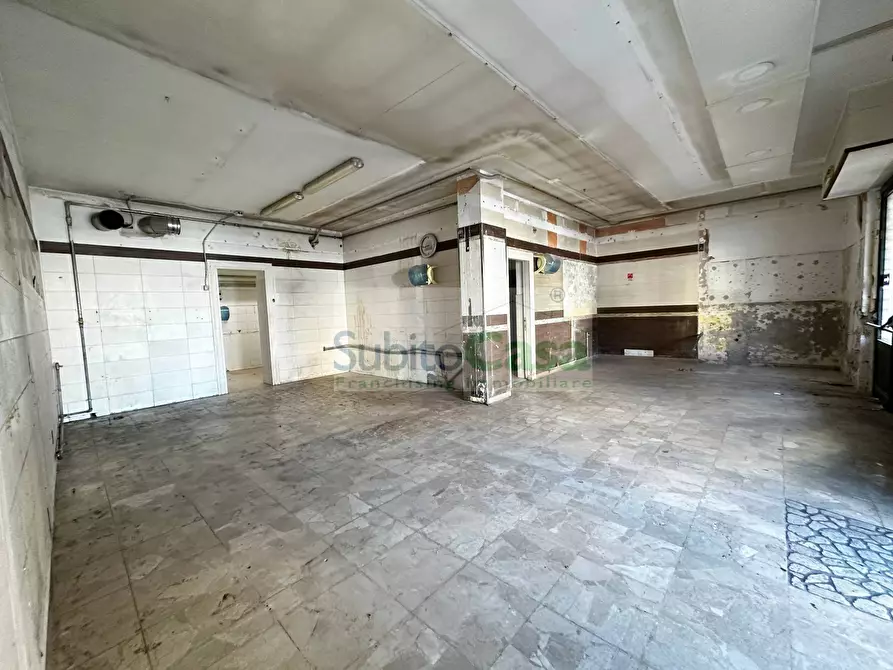 Immagine 2 di Locale commerciale in affitto  in Piazza Marconi a Chieti