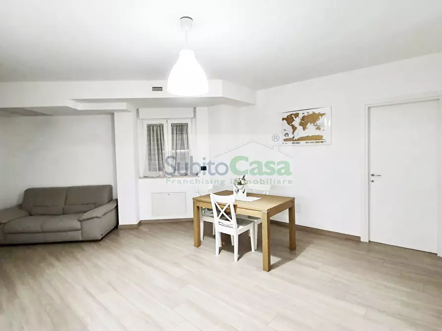 Immagine 3 di Appartamento in affitto  in Piazzale Marconi a Chieti