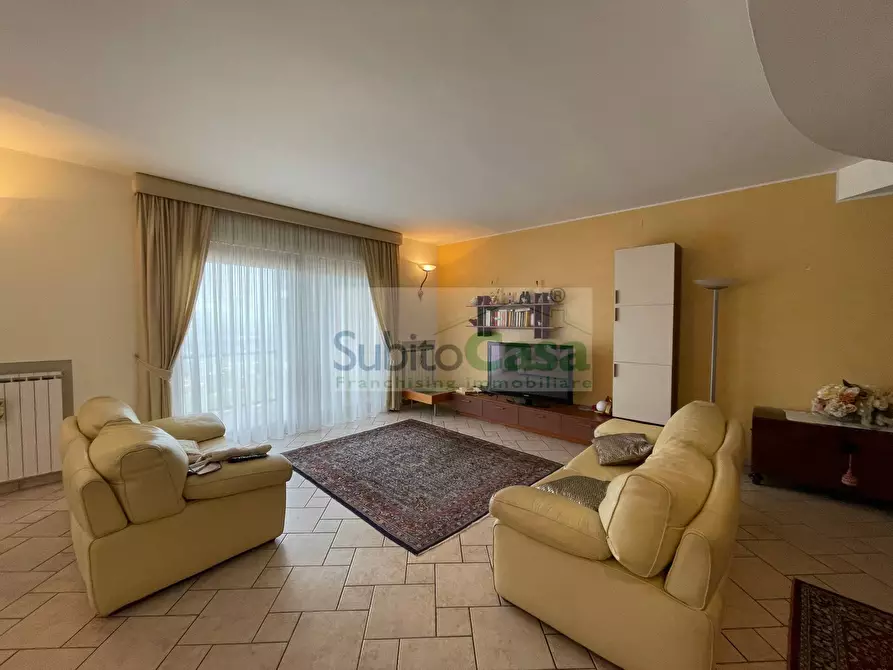 Immagine 2 di Appartamento in affitto  in via Fontevecchia a Chieti