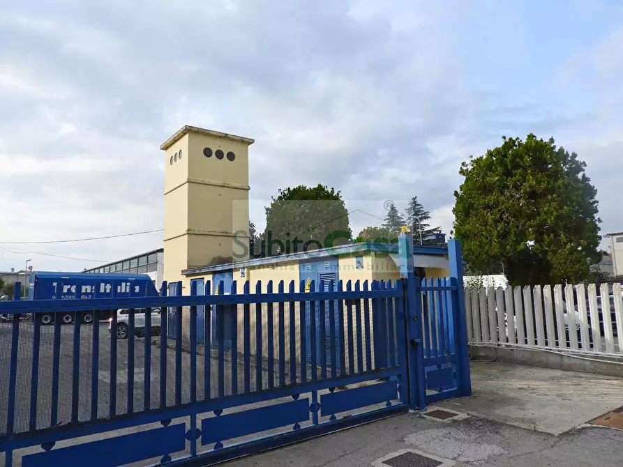 Immagine 10 di Capannone industriale in vendita  in Via Po a San Giovanni Teatino