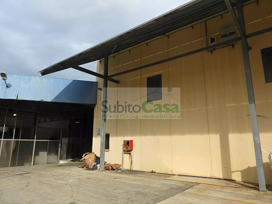 Immagine 11 di Capannone industriale in vendita  in Via Po a San Giovanni Teatino
